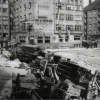 Nusle 1091 s resutarací na Paloučku, květen 1945 Nusle 1091 s resutarací na Paloučku, květen 1945